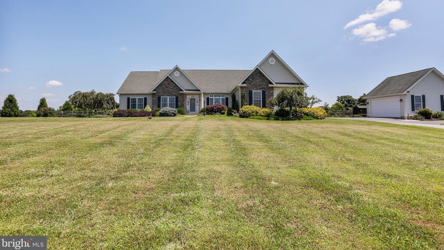 258 Rawhide Lane, Shenandoah Junction, WV 25442