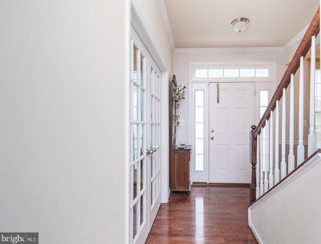 221 Hughs Rd, Charles Town, WV 25414