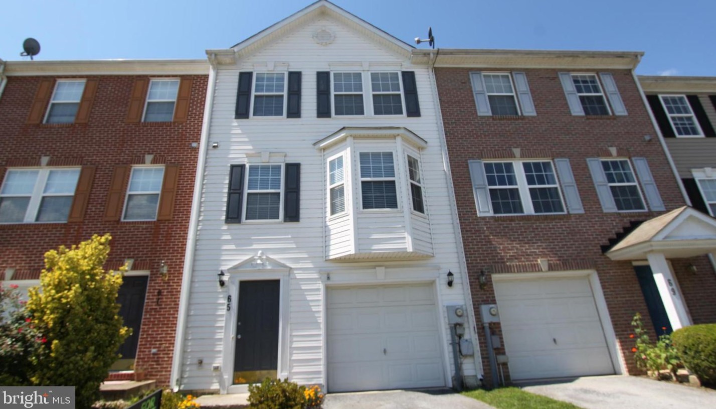 65 Eldon Dr, Charles Town, WV 25414