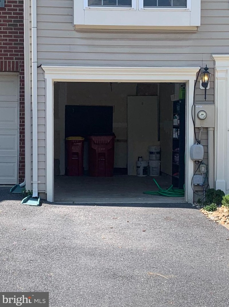 1233 Steed St, Ranson WV  25438-5718 exterior