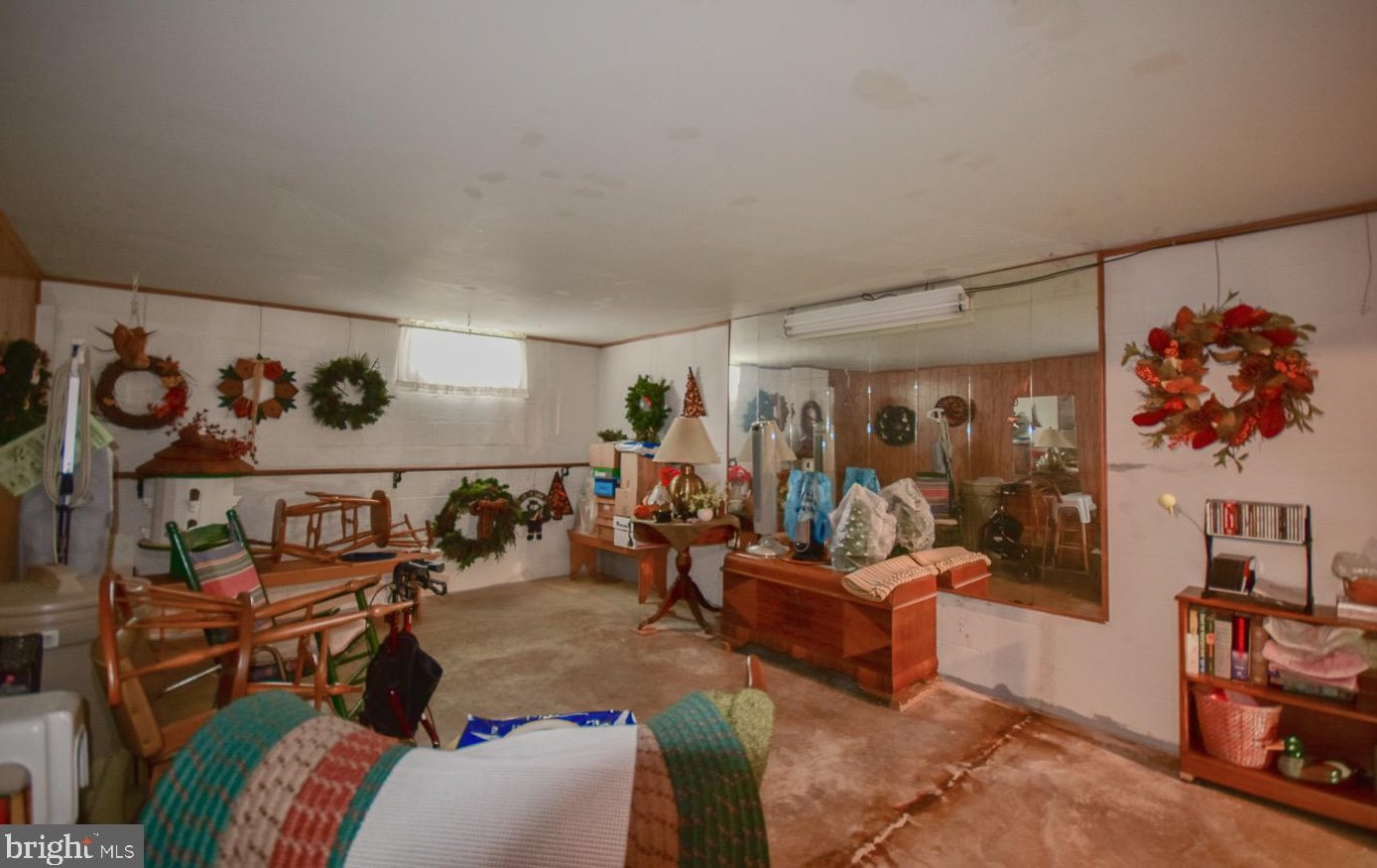 50 Elm St, Harpers Ferry WV 25425-6005 exterior