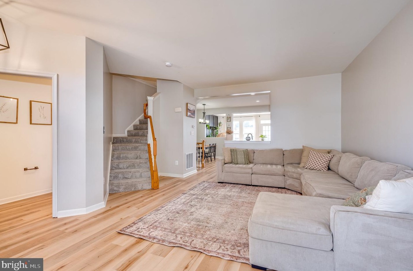 92 Payne St, Charles Town, WV 25414