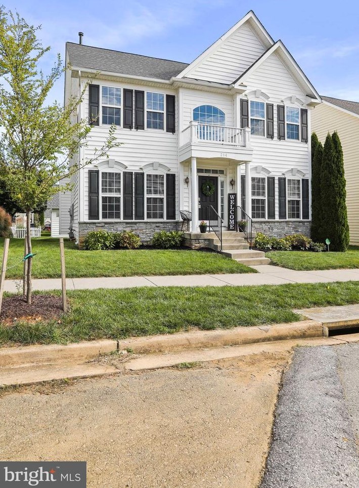 214 Union Ridge Dr, Charles Town, WV 25414