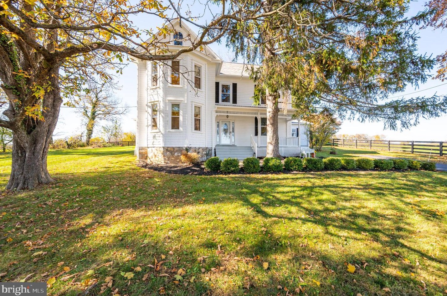 573 Ridge Rd, Shenandoah Junction, WV 25442