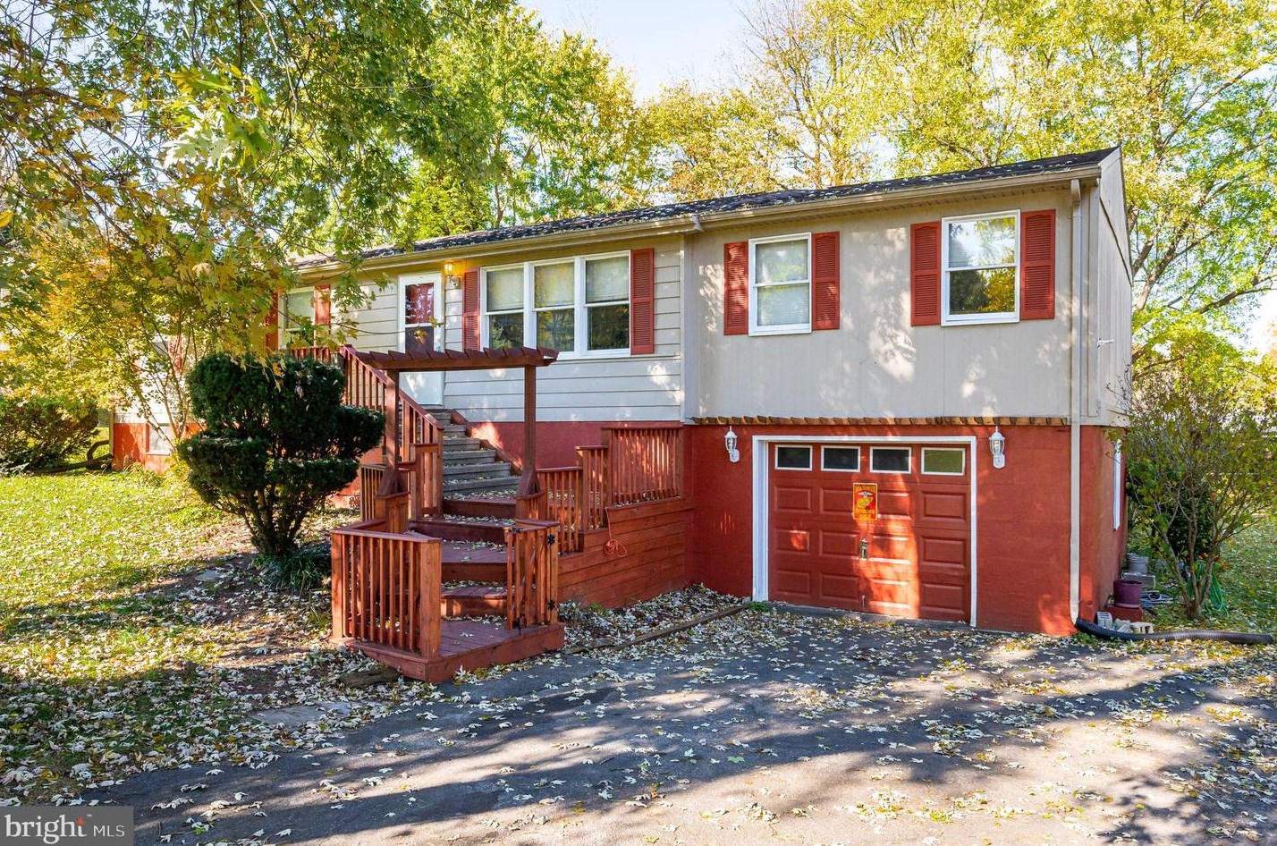 7419 Martinsburg Pike, Shepherdstown, WV 25443