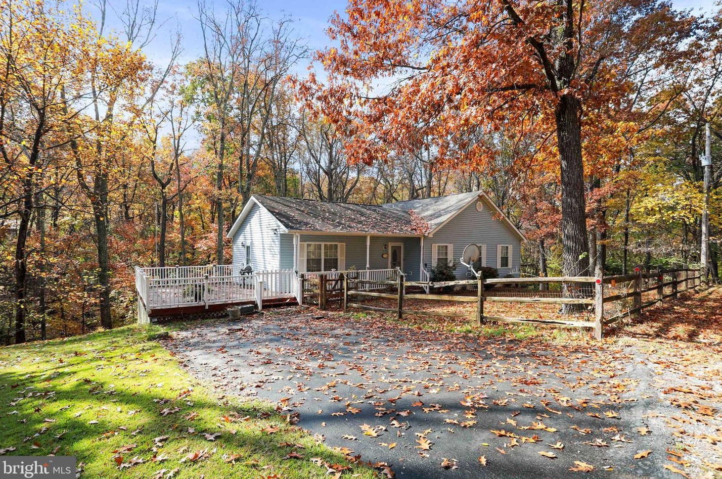 126 Birch Dr, Harpers Ferry, WV 25425