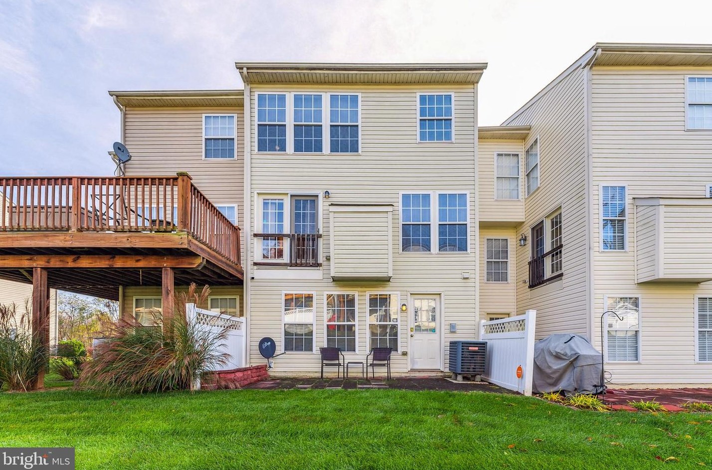 1339 Mare St, Ranson WV  25438-5711 exterior