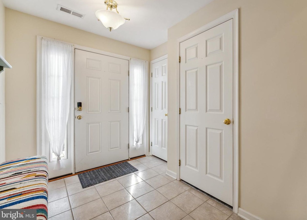 1339 Mare St, Ranson WV  25438-5711 exterior