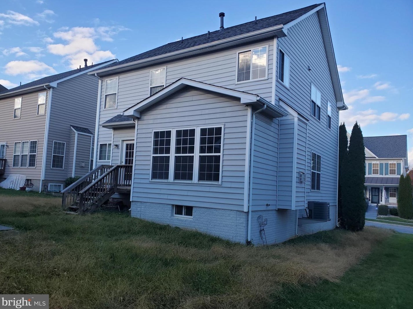 45 Colonial Dr, Charles Town, WV 25414