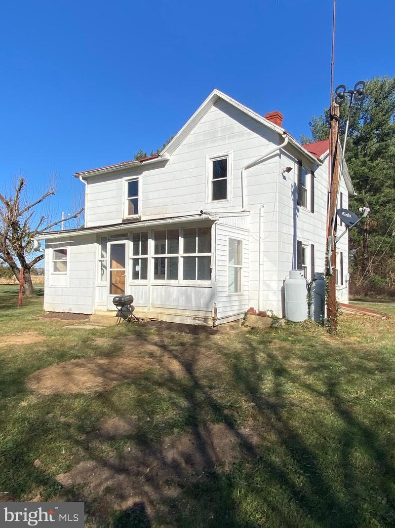 199 Church St, Summit Point, WV 25446