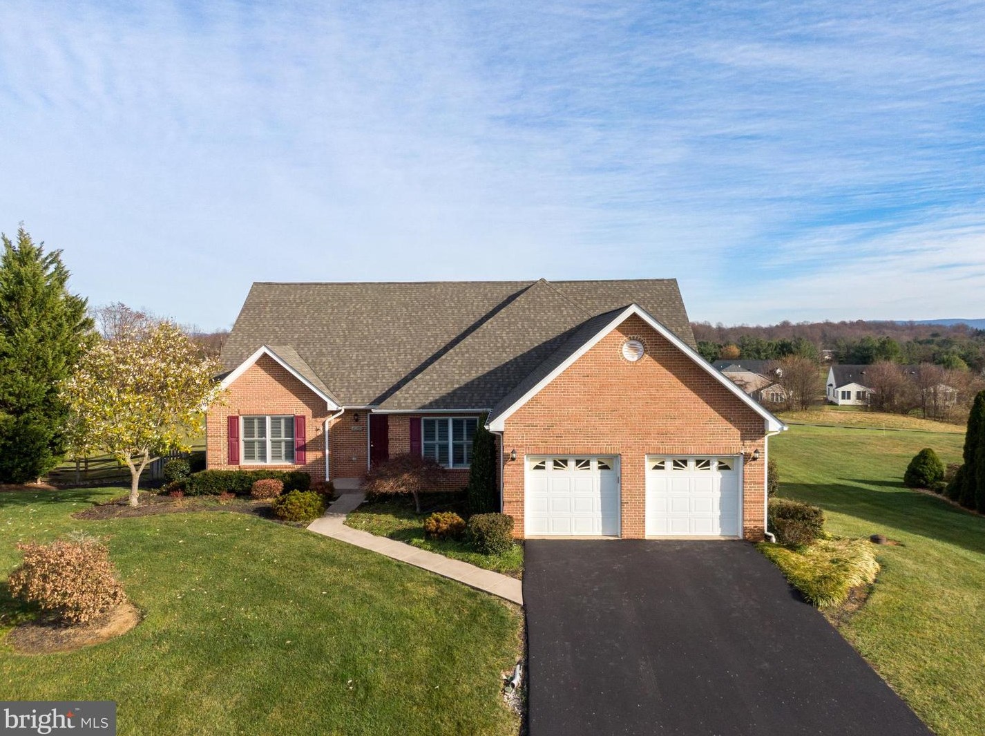 626 Turnberry Dr, Charles Town, WV 25414