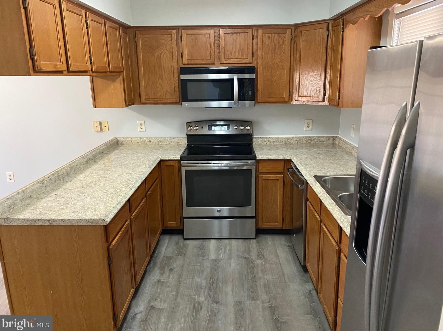 66 Monumental Dr, Charles Town, WV 25414