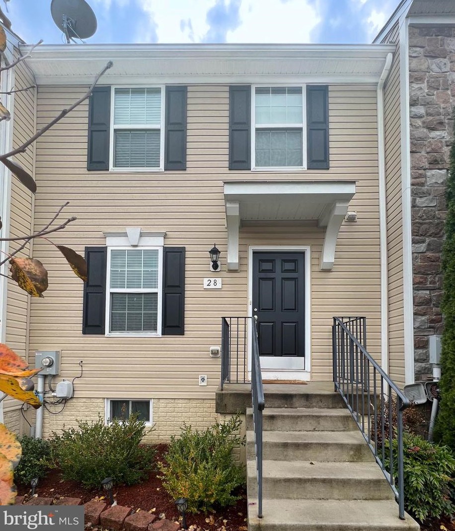 28 Baltic Ln, Ranson, WV 25438