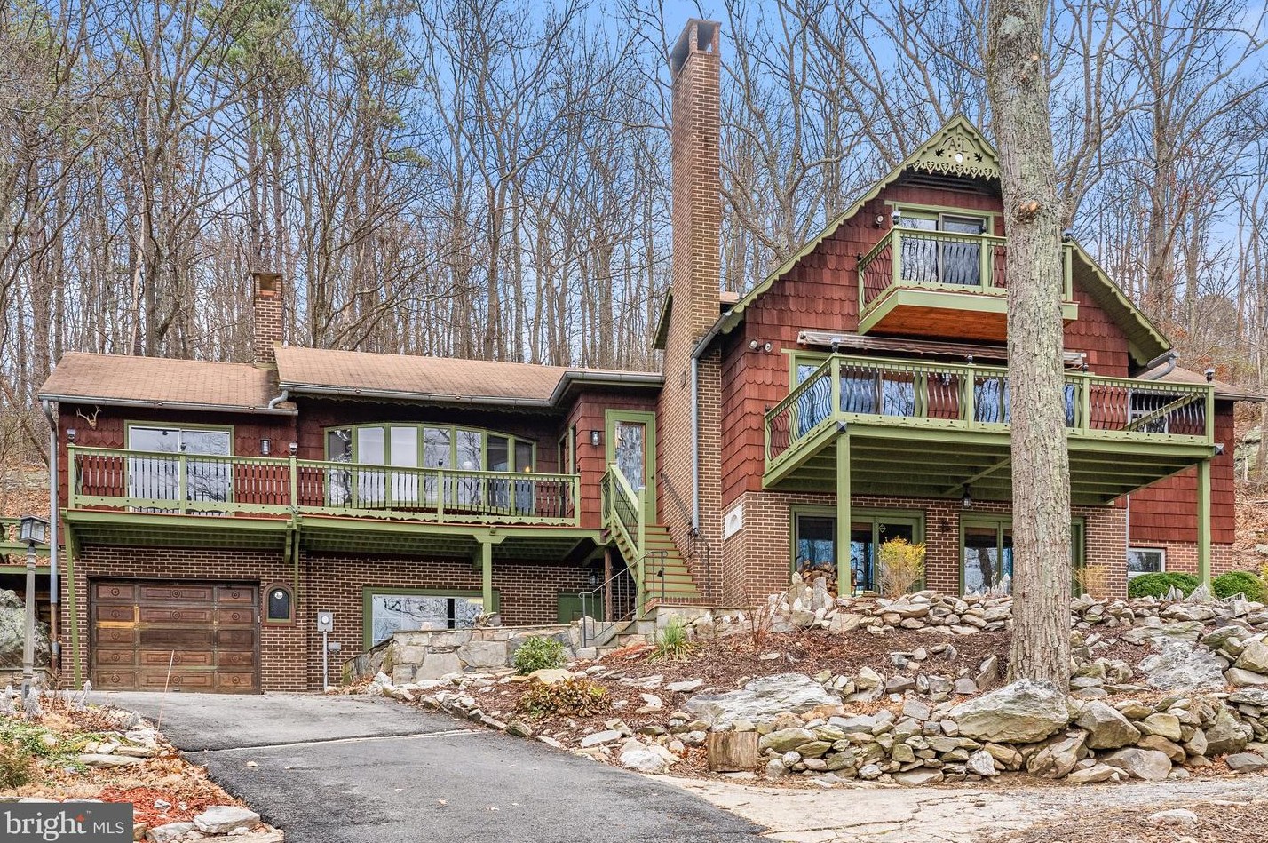 95 Rebels Roost Ct, Harpers Ferry, WV 25425