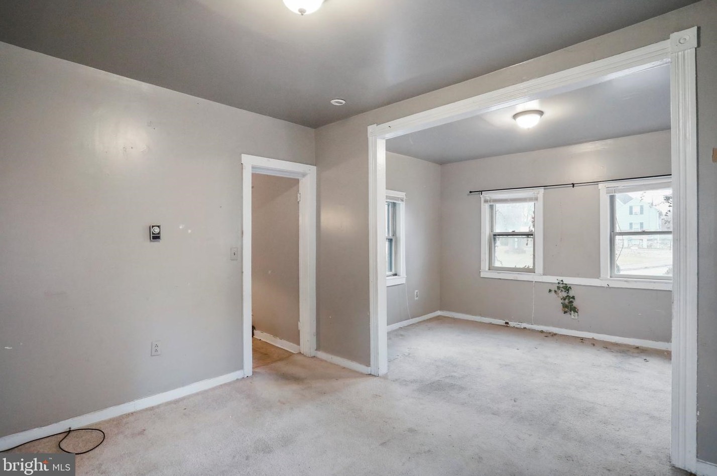 316 S West St, Charles Town, WV 25414