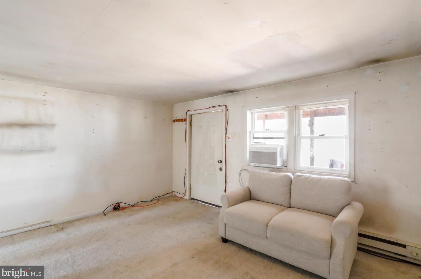 252 Blueberry Ln, Harpers Ferry, WV 25425