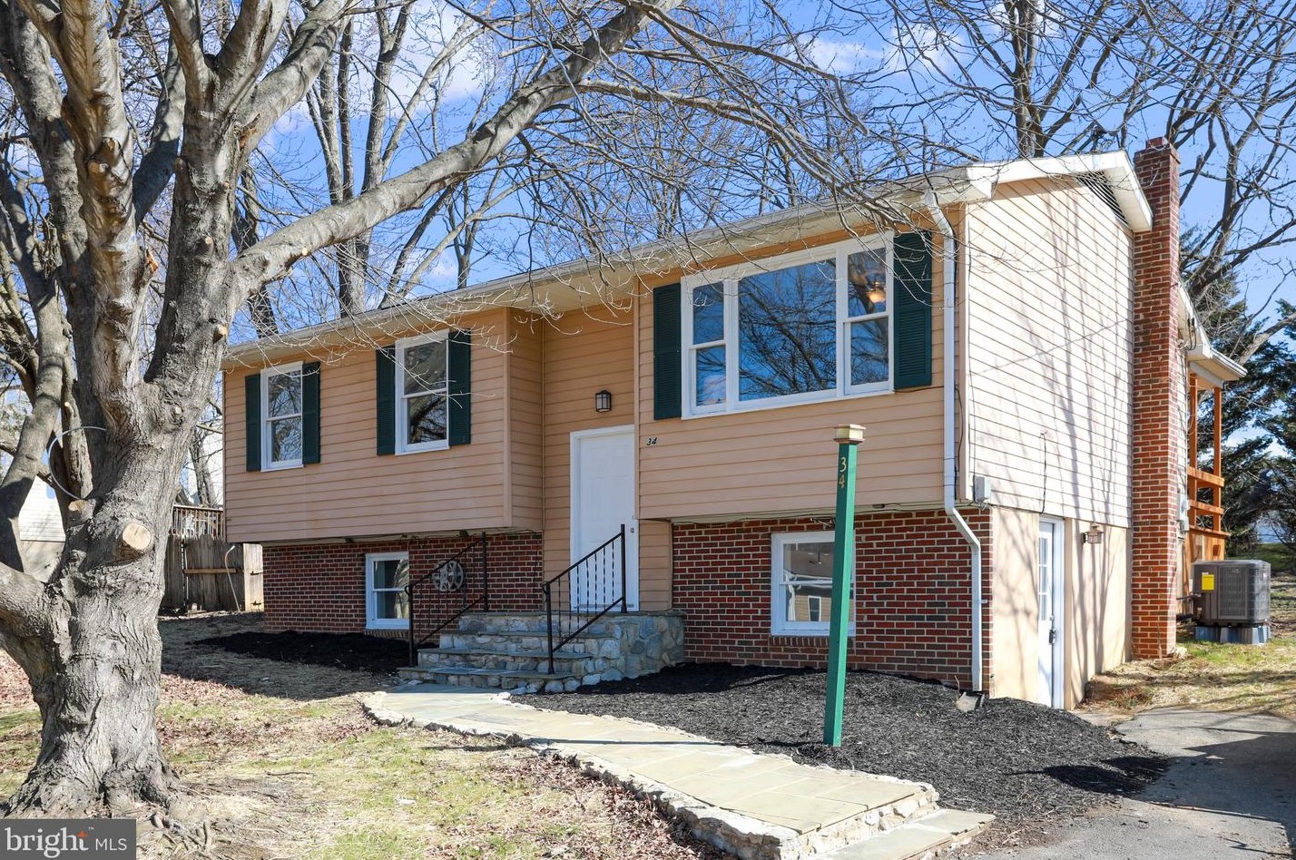 34 Goldenrod Dr, Charles Town, WV 25414
