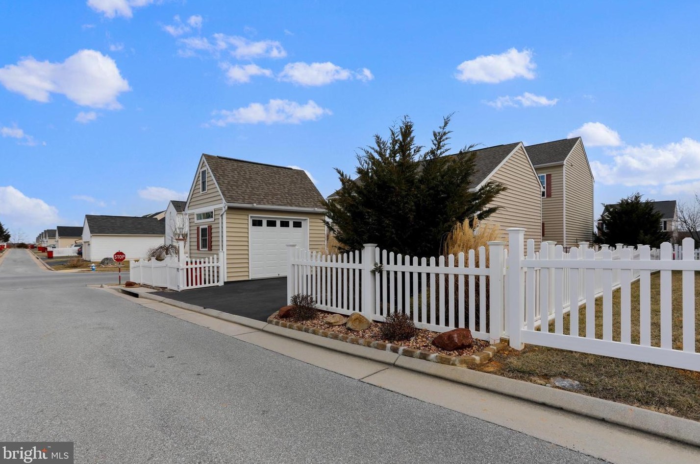 1257 Fairfax Blvd, Ranson WV  25438-5740 exterior