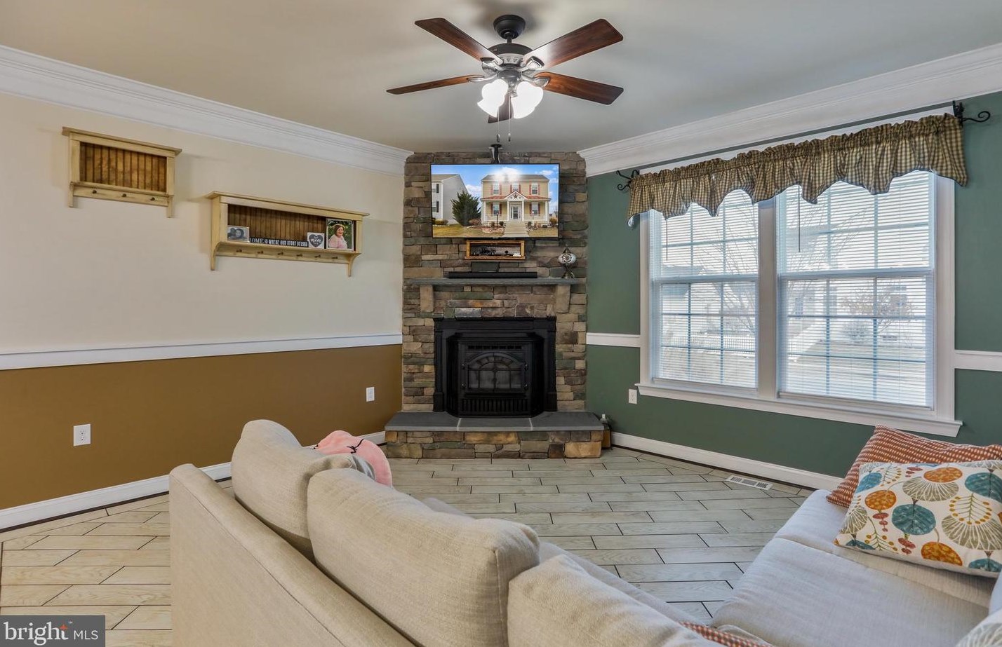 1257 Fairfax Blvd, Ranson WV  25438-5740 exterior