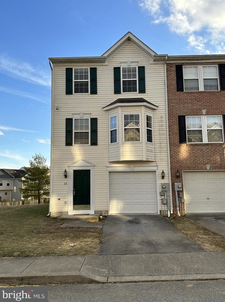 36 Bruce Dr, Charles Town, WV 25414