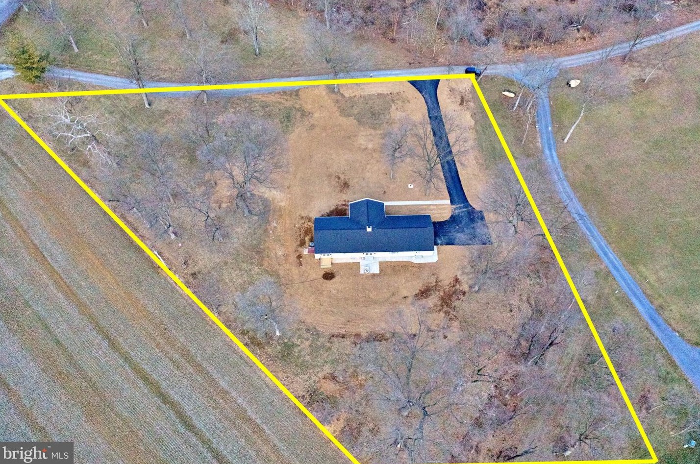 461 Cranes Ln, Ranson, WV 25438-1116
