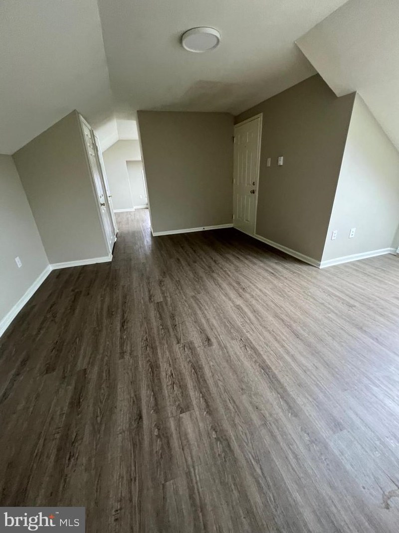 400 E Washington St #6, Charles Town, WV 25414