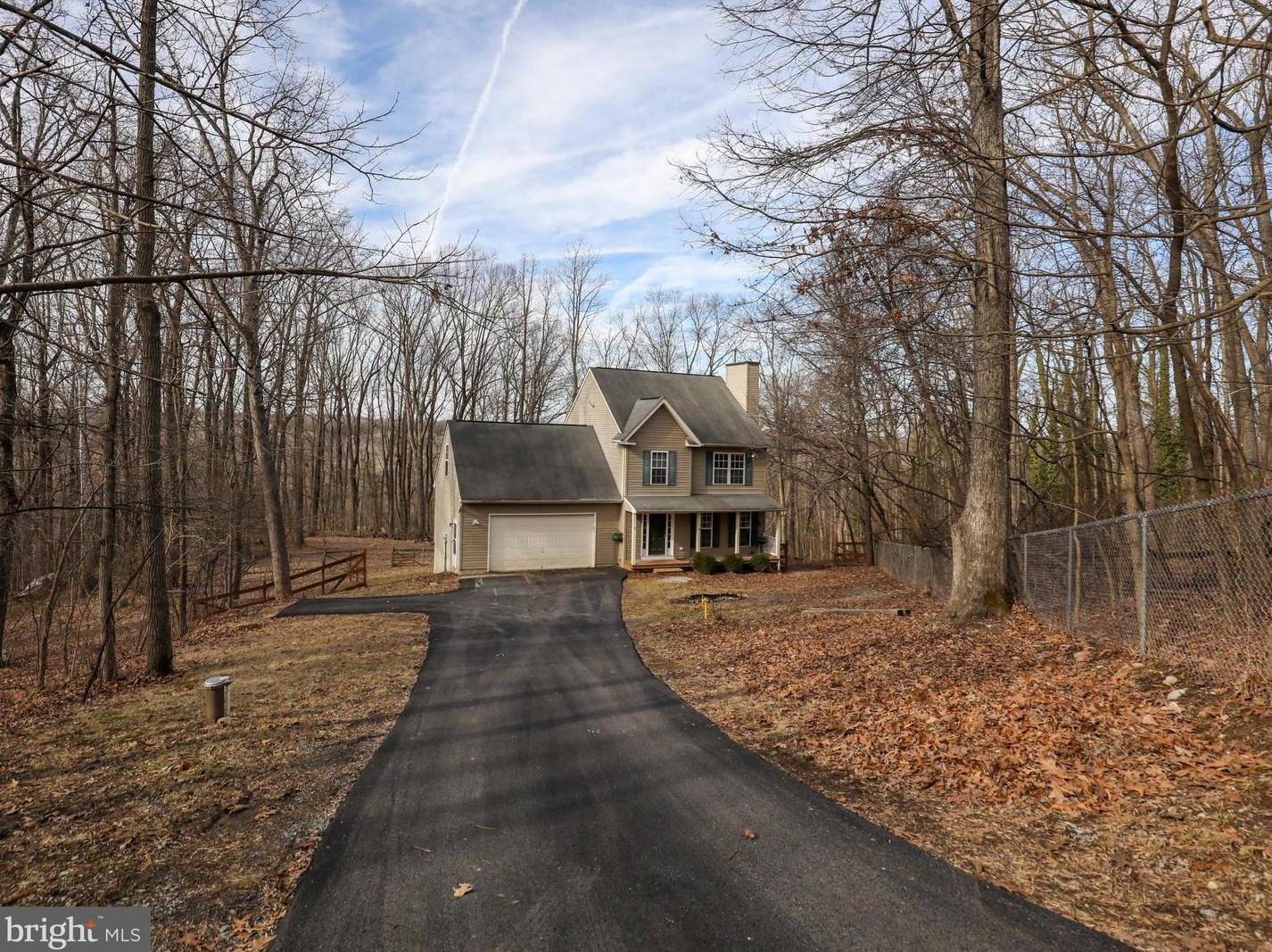 70 Nuthatch Dr, Harpers Ferry, WV 25425