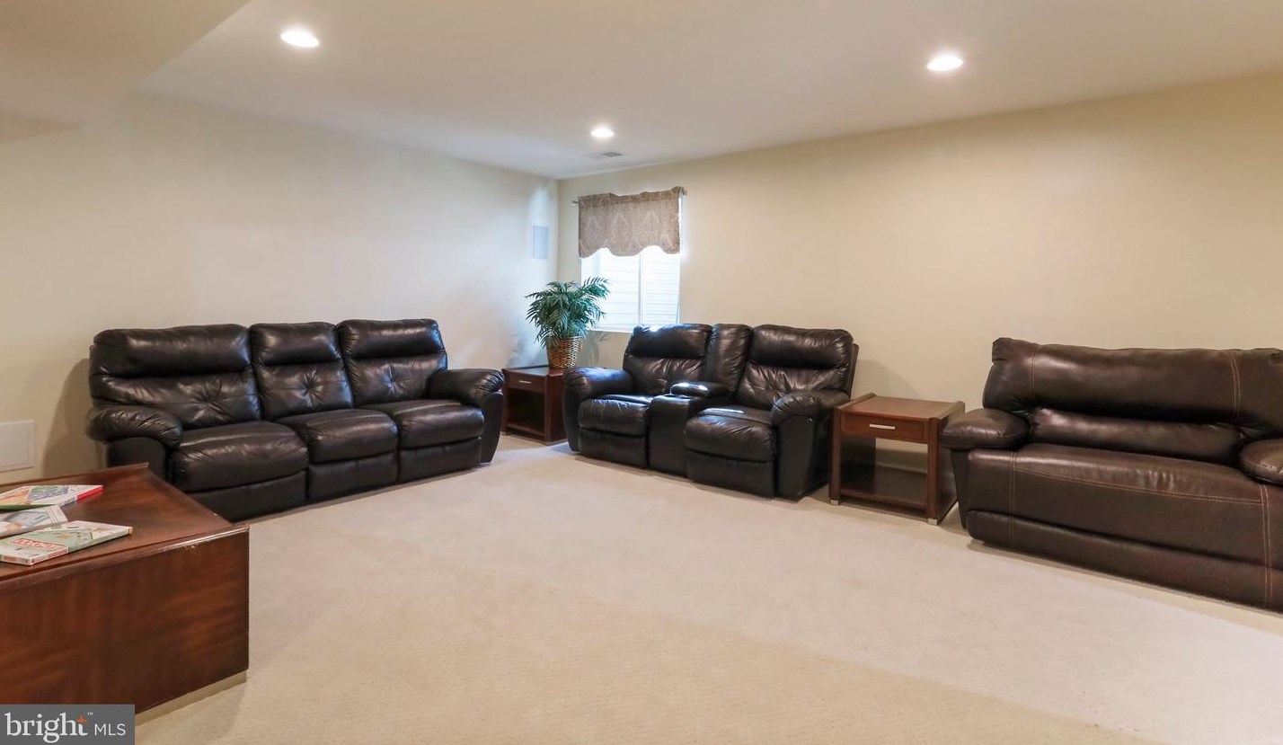 234 Glenbrook Rd, Ranson WV  25438 exterior
