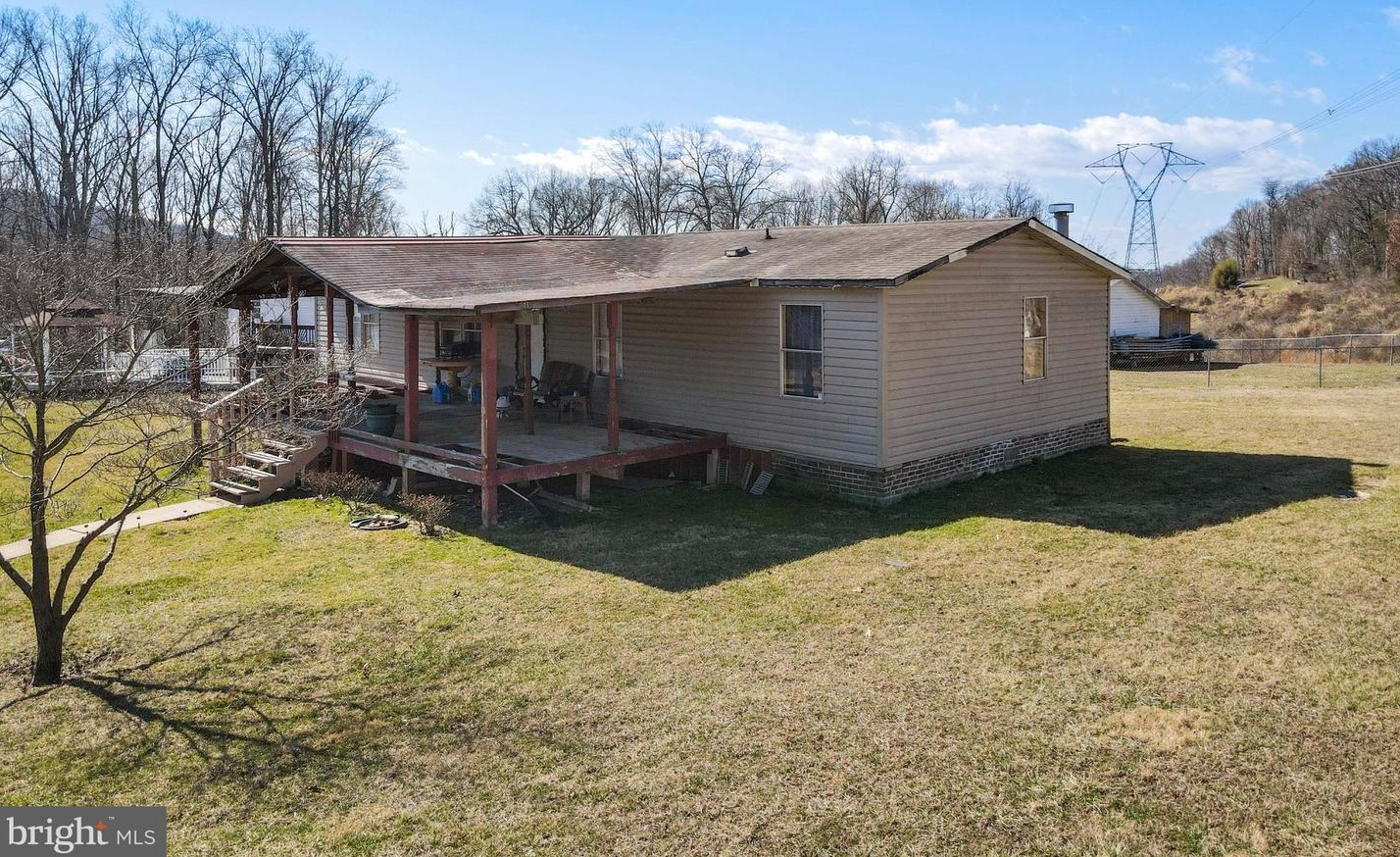 369 Dogwood Trl, Harpers Ferry, WV 25425-7089