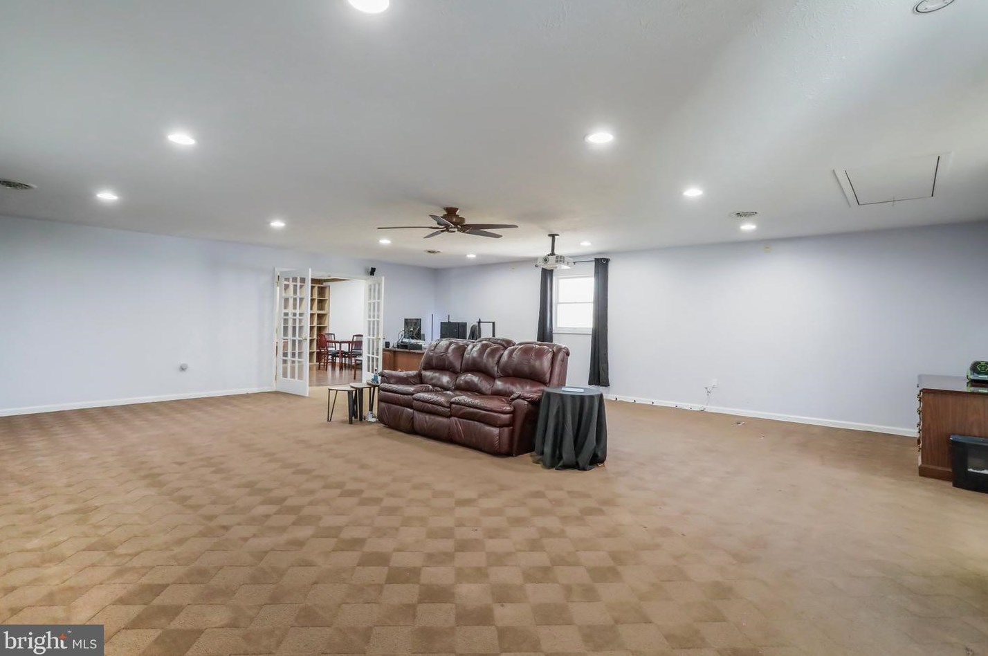 224 Old Leetown Pike, Martinsburg WV 25430-5561 exterior