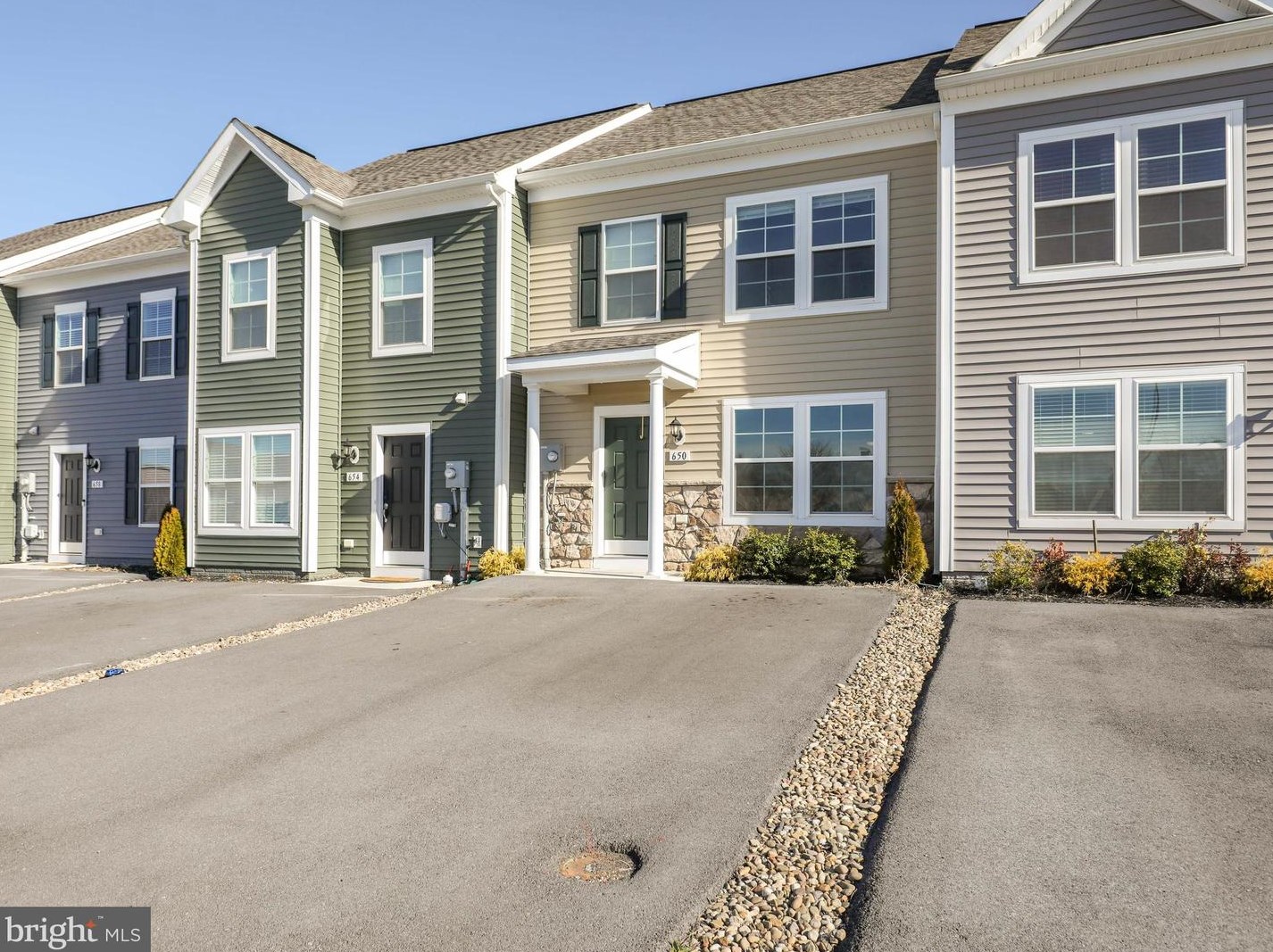 650 Thumper Dr, Ranson WV  25438-4890 exterior