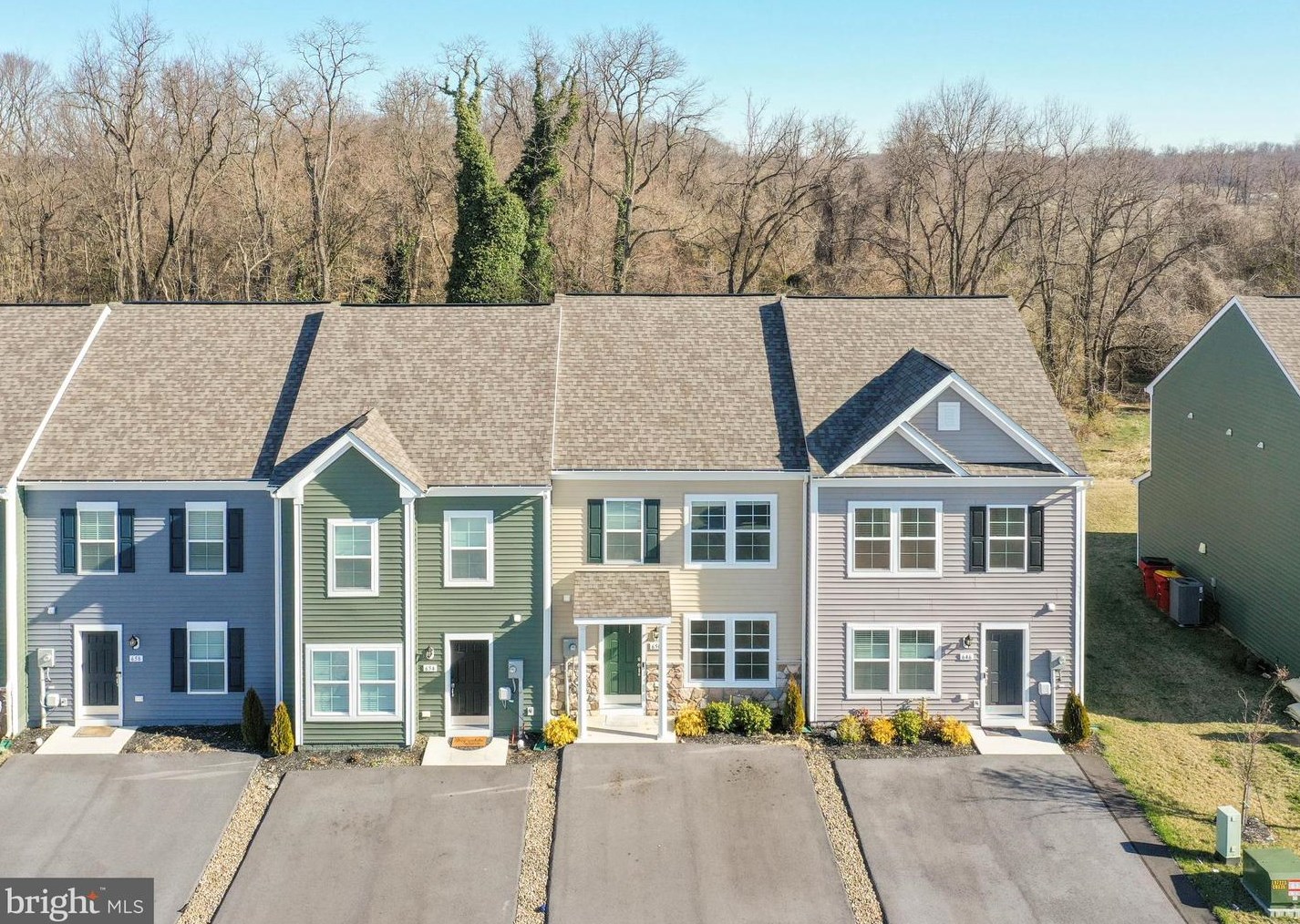 650 Thumper Dr, Ranson WV  25438-4890 exterior