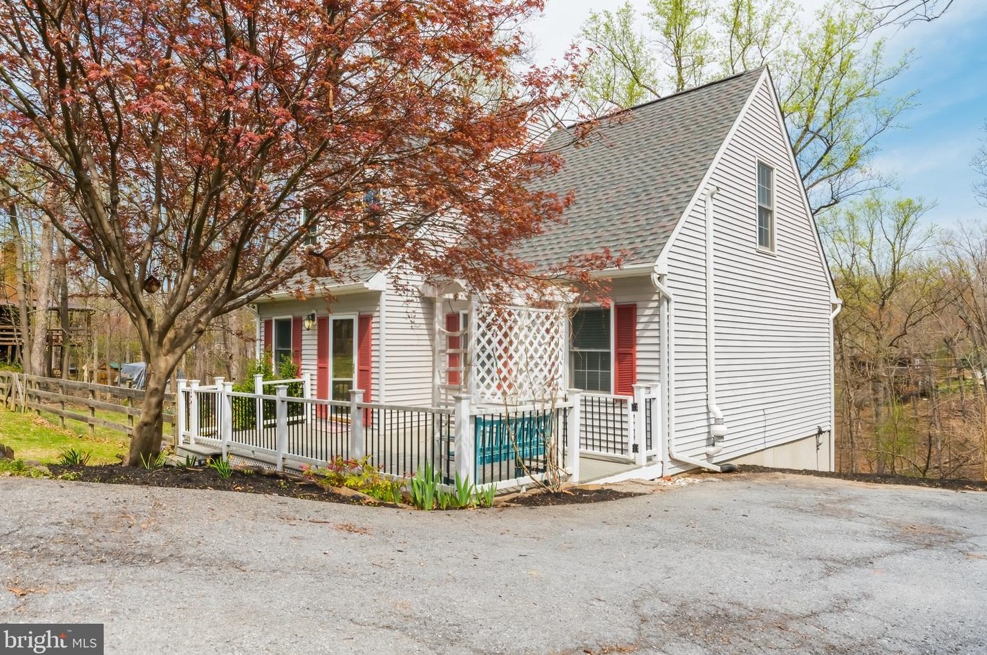 95 Black Oak Rd, Harpers Ferry, WV 25425