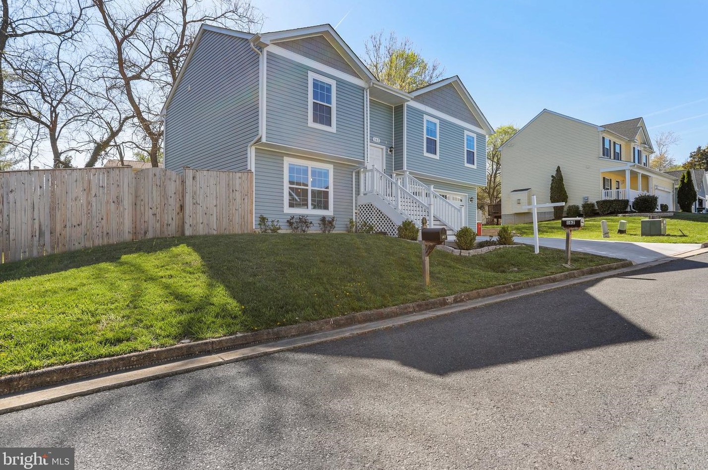 162 Village Cir, Harpers Ferry, WV 25425