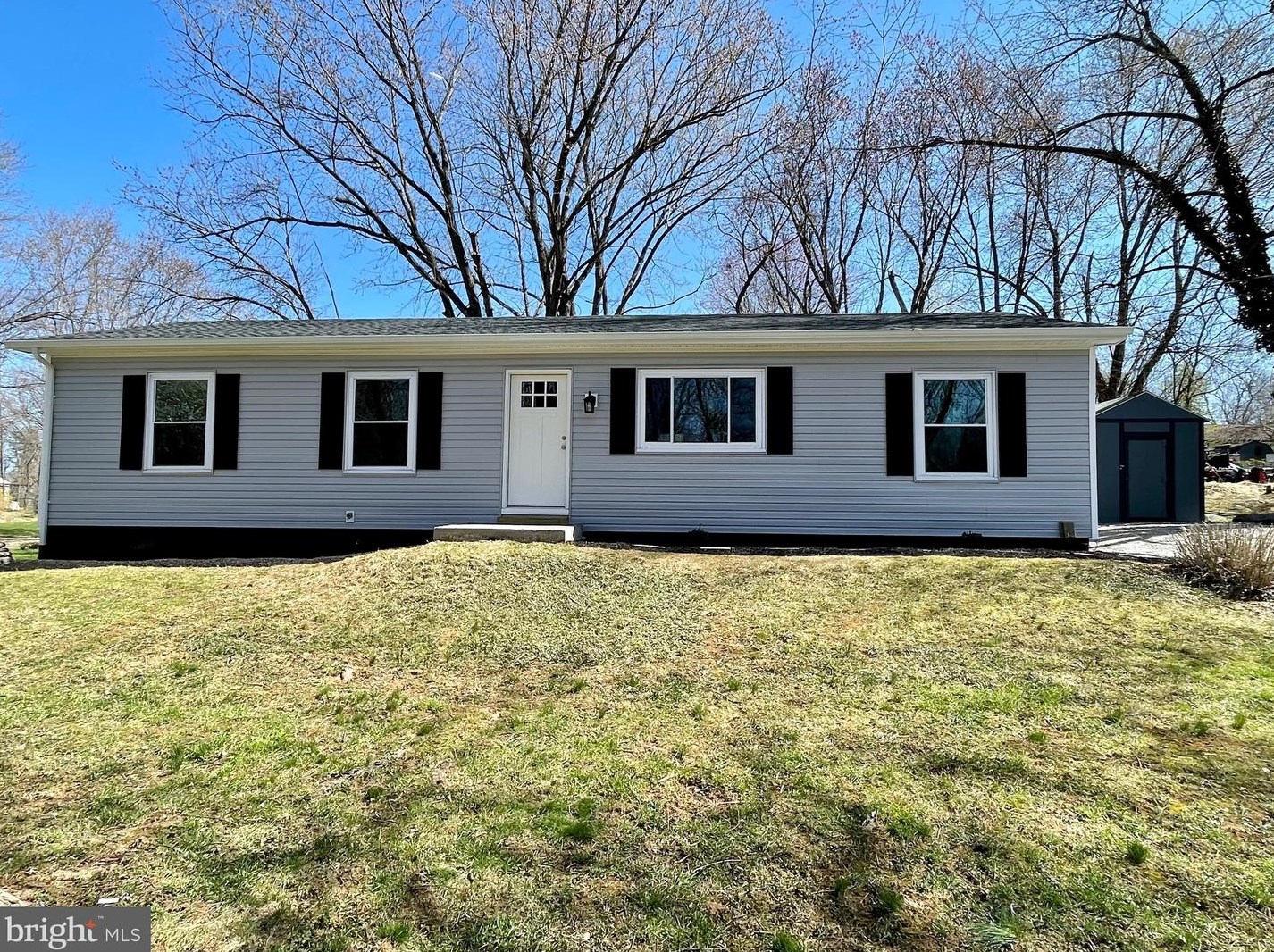 83 Hummingbird Dr, Shepherdstown, WV 25443