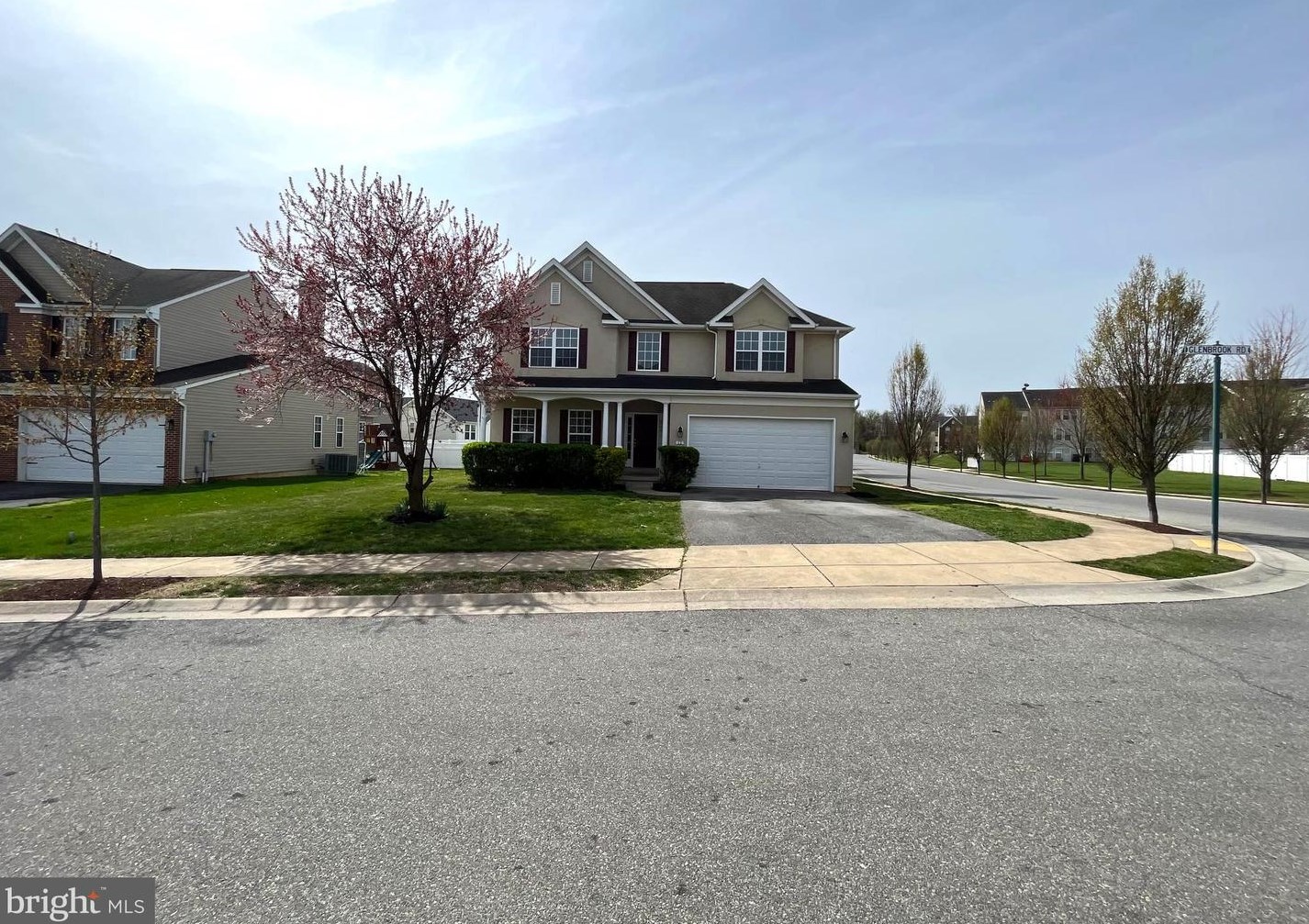 12 Glenbrook Rd, Ranson, WV 25438