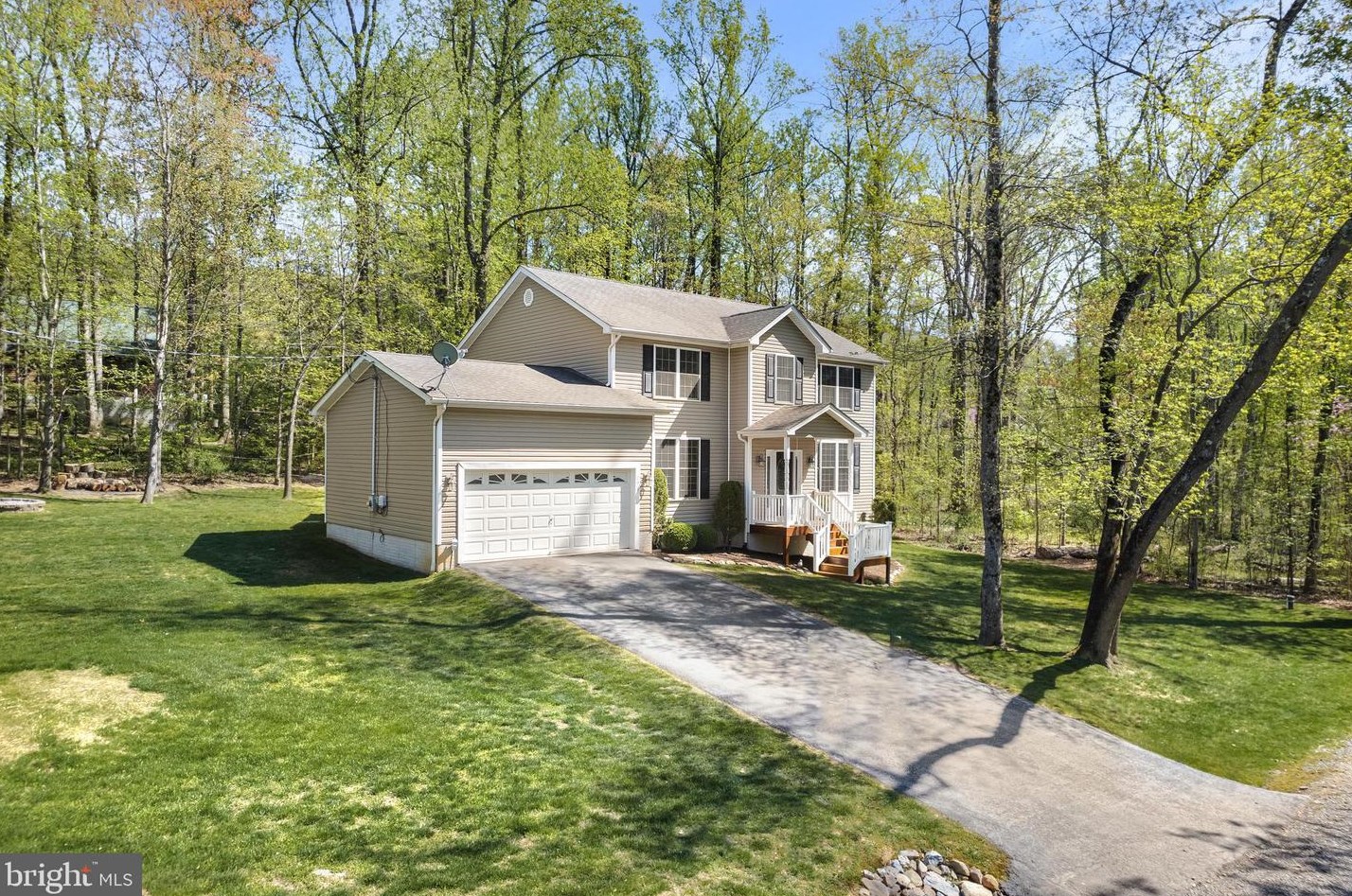 236 Wild Rose Ln, Harpers Ferry, WV 25425