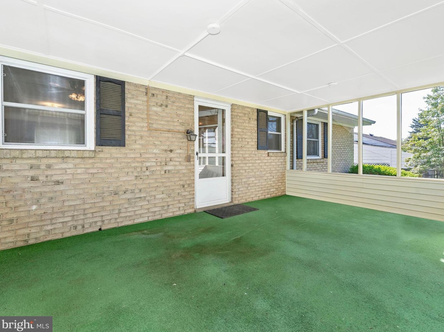 524 Brooke St, Charles Town WV  25414-1106 exterior