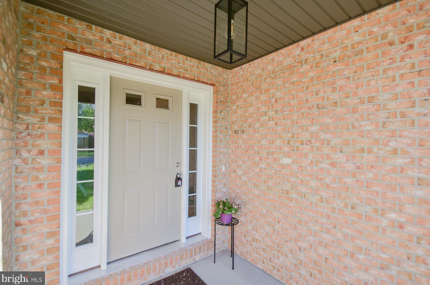 23 Brookline Dr, Charles Town, WV 25414