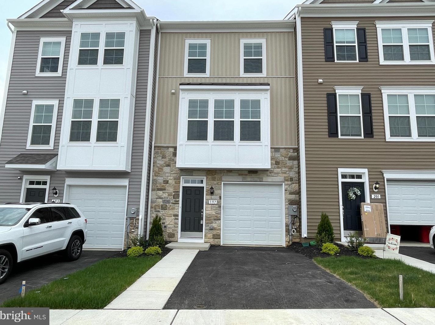 197 Union Ridge Dr, Charles Town, WV 25414