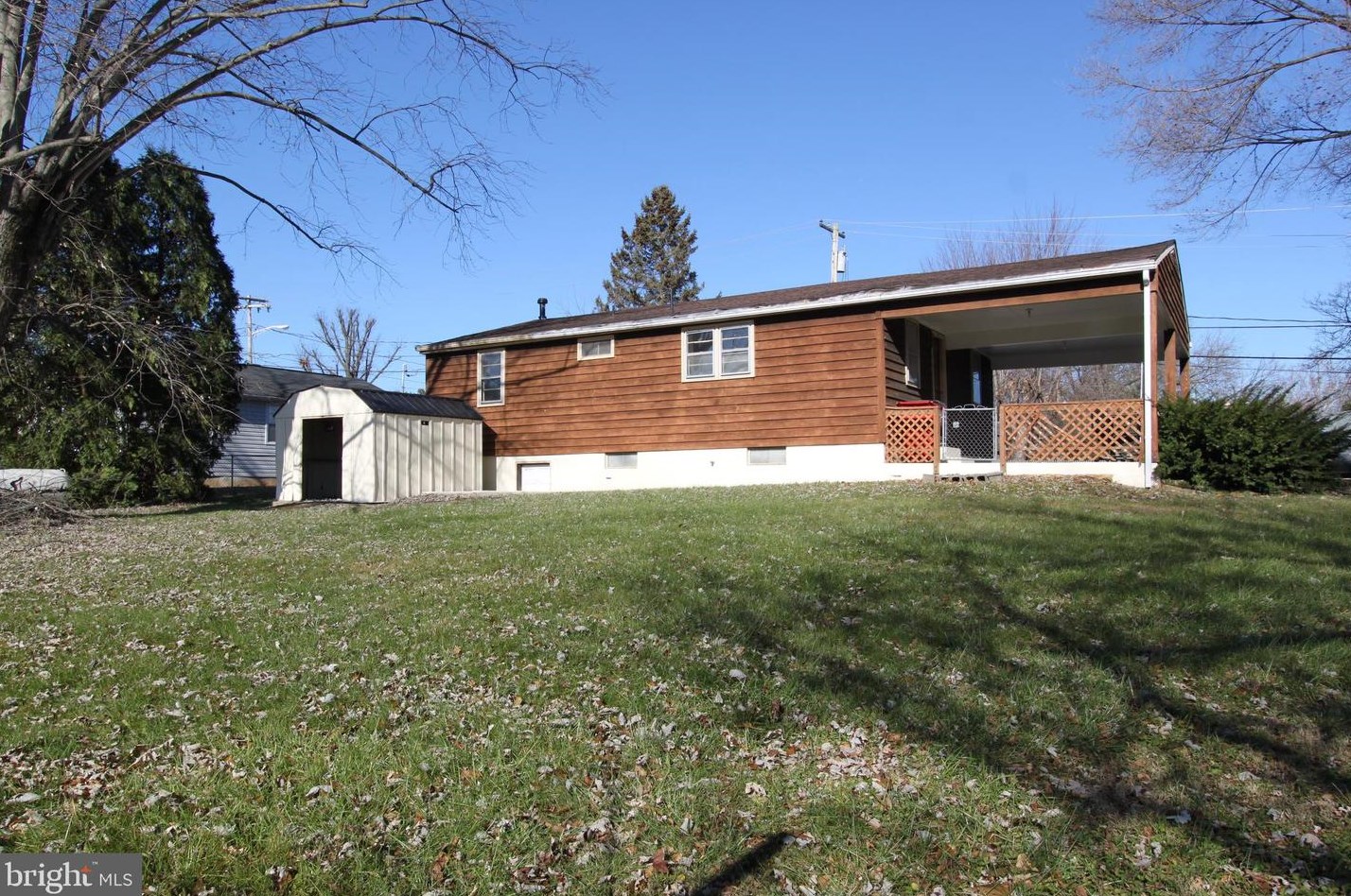 201 Cranes Ln, Ranson, WV 25438