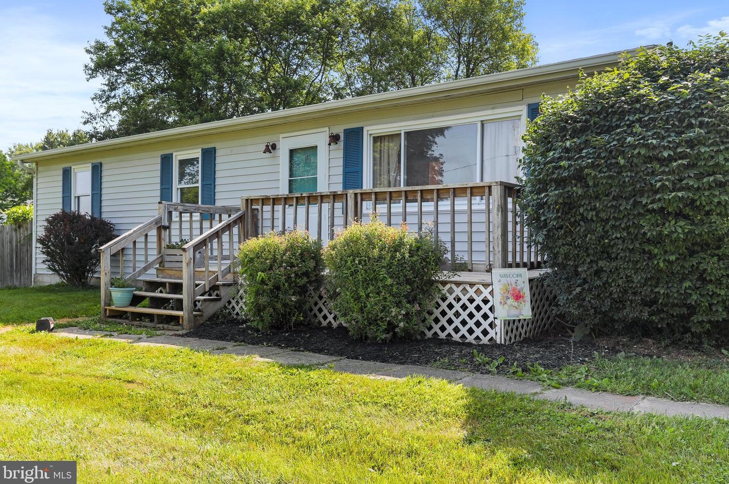 15 Raven Way, Shepherdstown, WV 25443