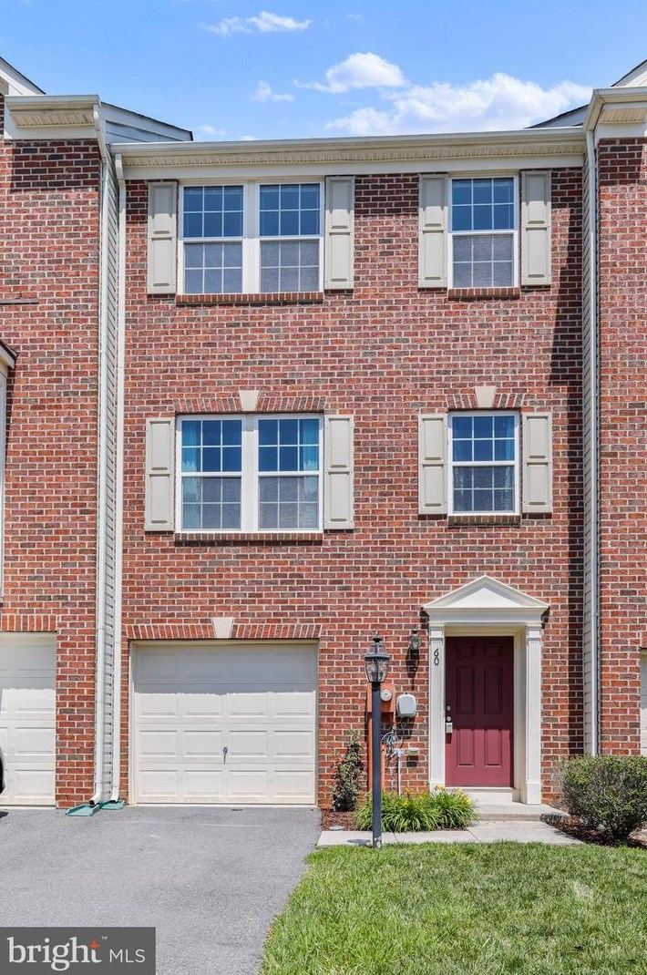 60 Don Quixote Dr, Charles Town, WV 25414