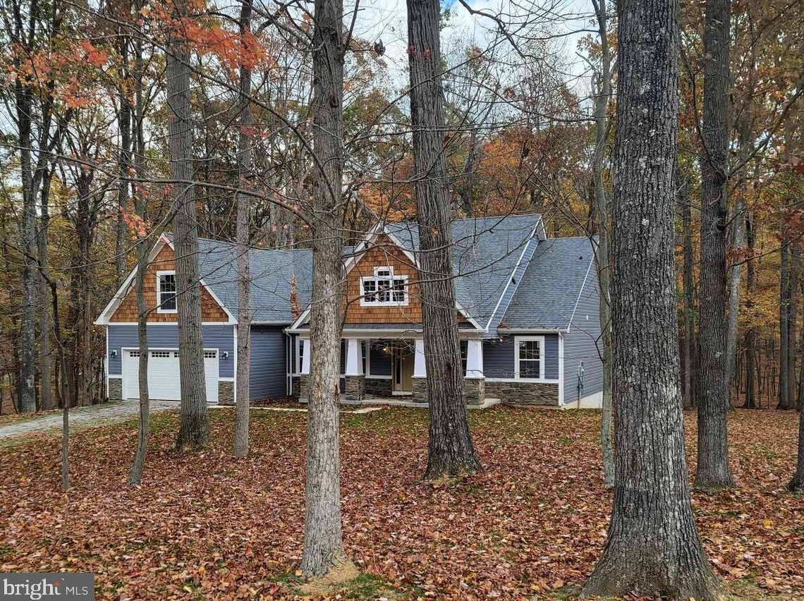 610 Multnomah Ln, Harpers Ferry, WV 25425