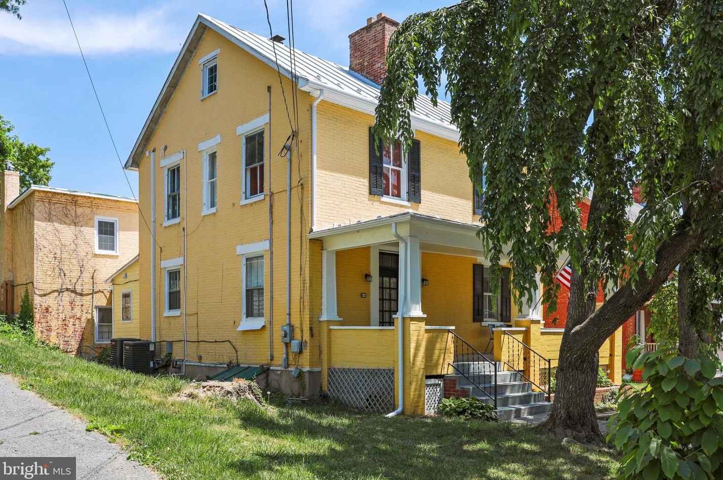 630 Washington St, Harpers Ferry, WV 25425