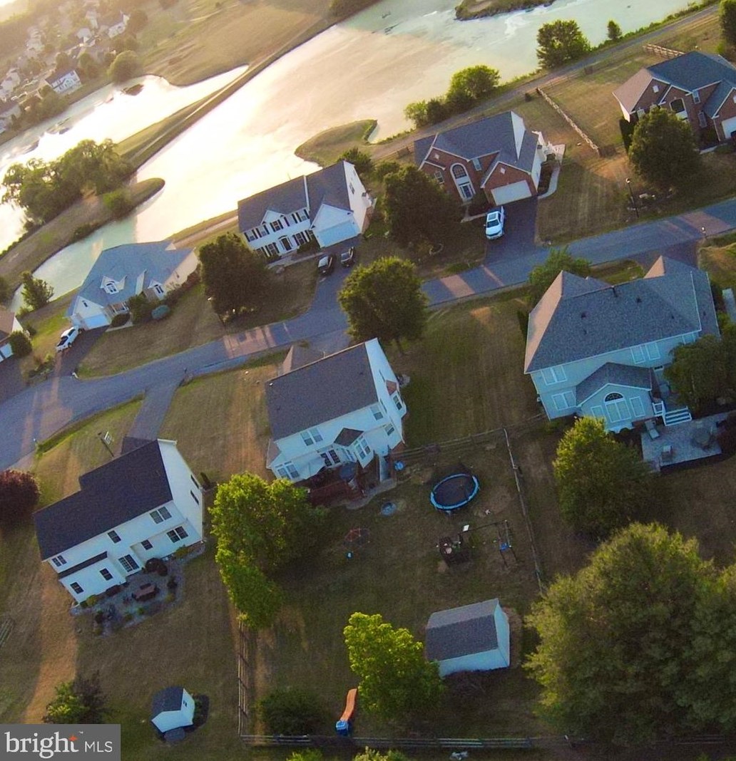 77 Pinehurst Ct, Charles Town, WV 25414