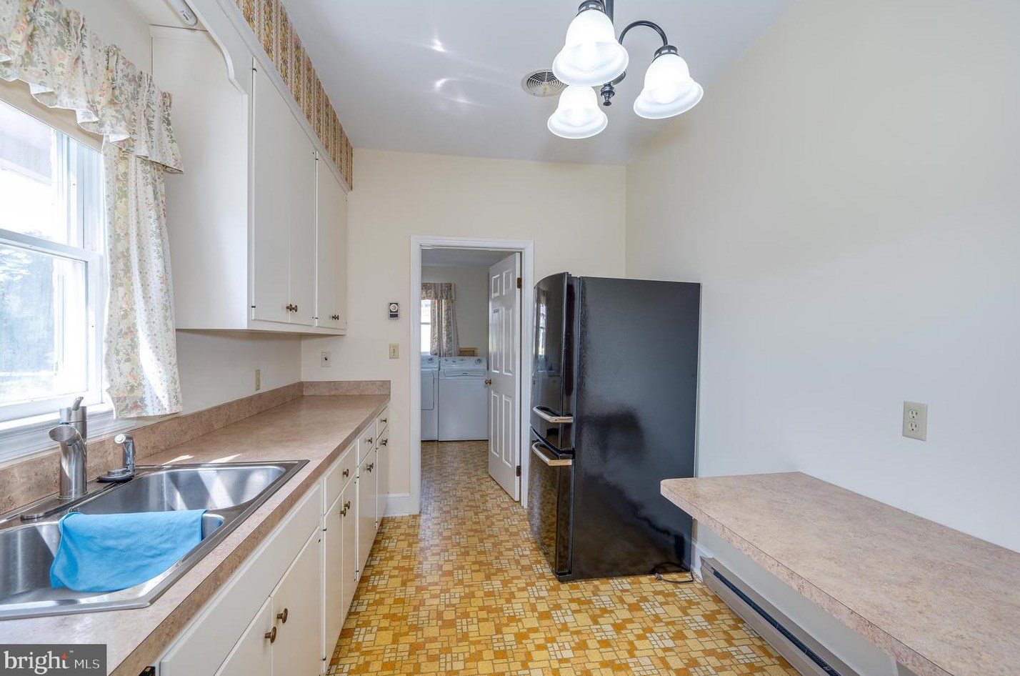 616 Seminary St, Charles Town WV  25414-1447 exterior