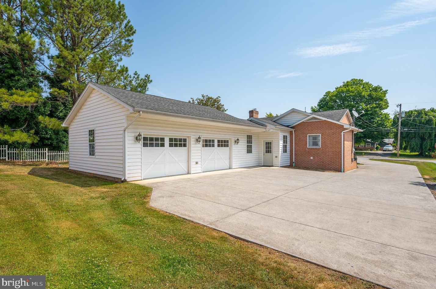 616 Seminary St, Charles Town WV  25414-1447 exterior