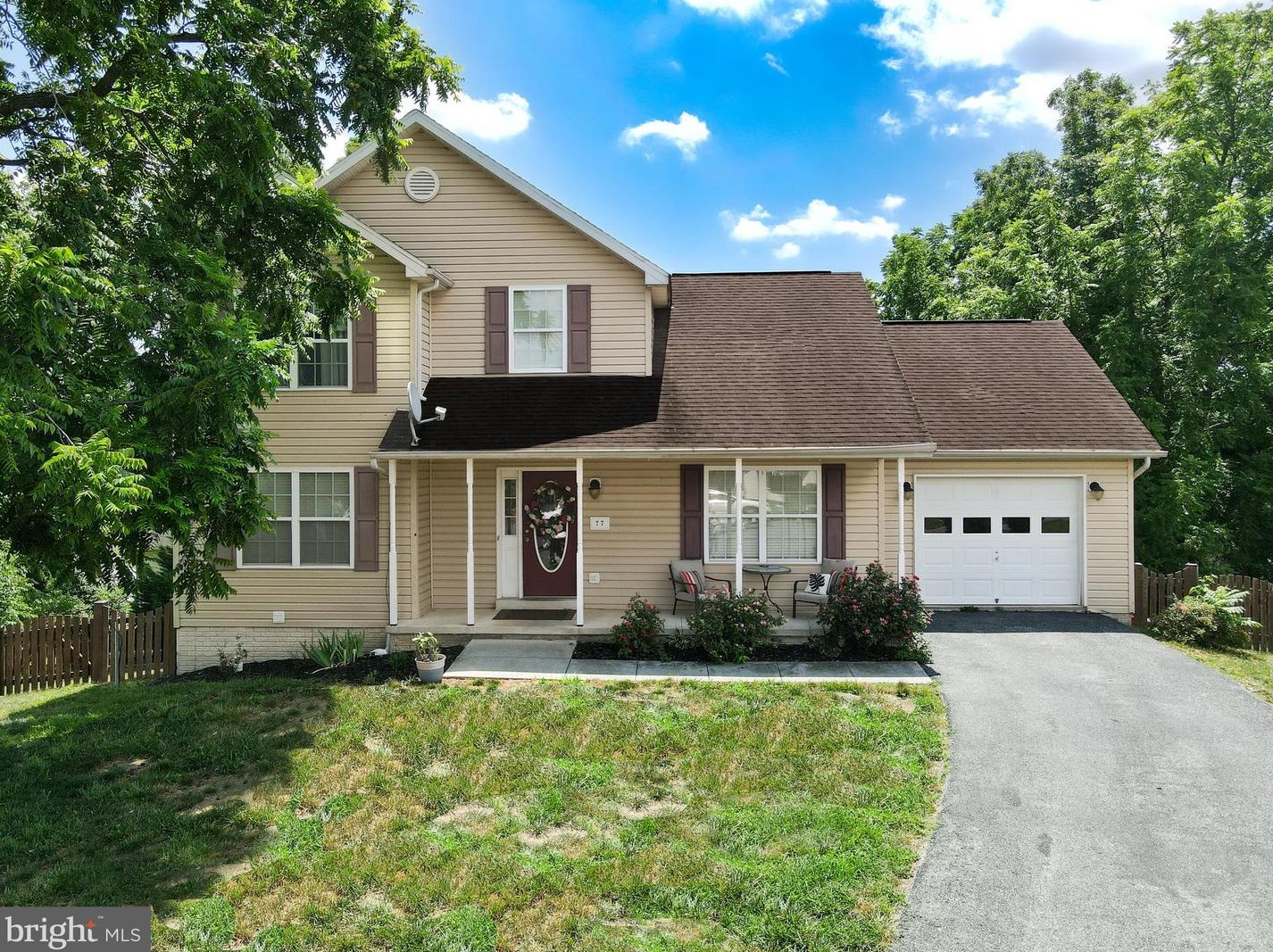 77 Velveteen Ct, Ranson, WV 25438-4818