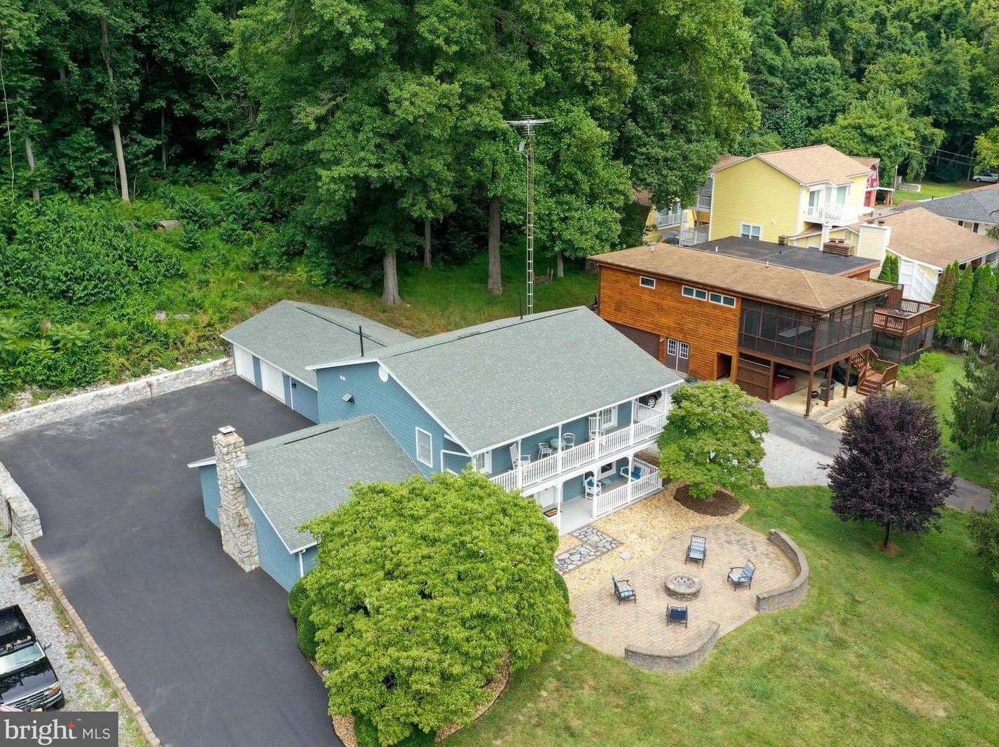 173 Mason Dr, Harpers Ferry, WV 25425